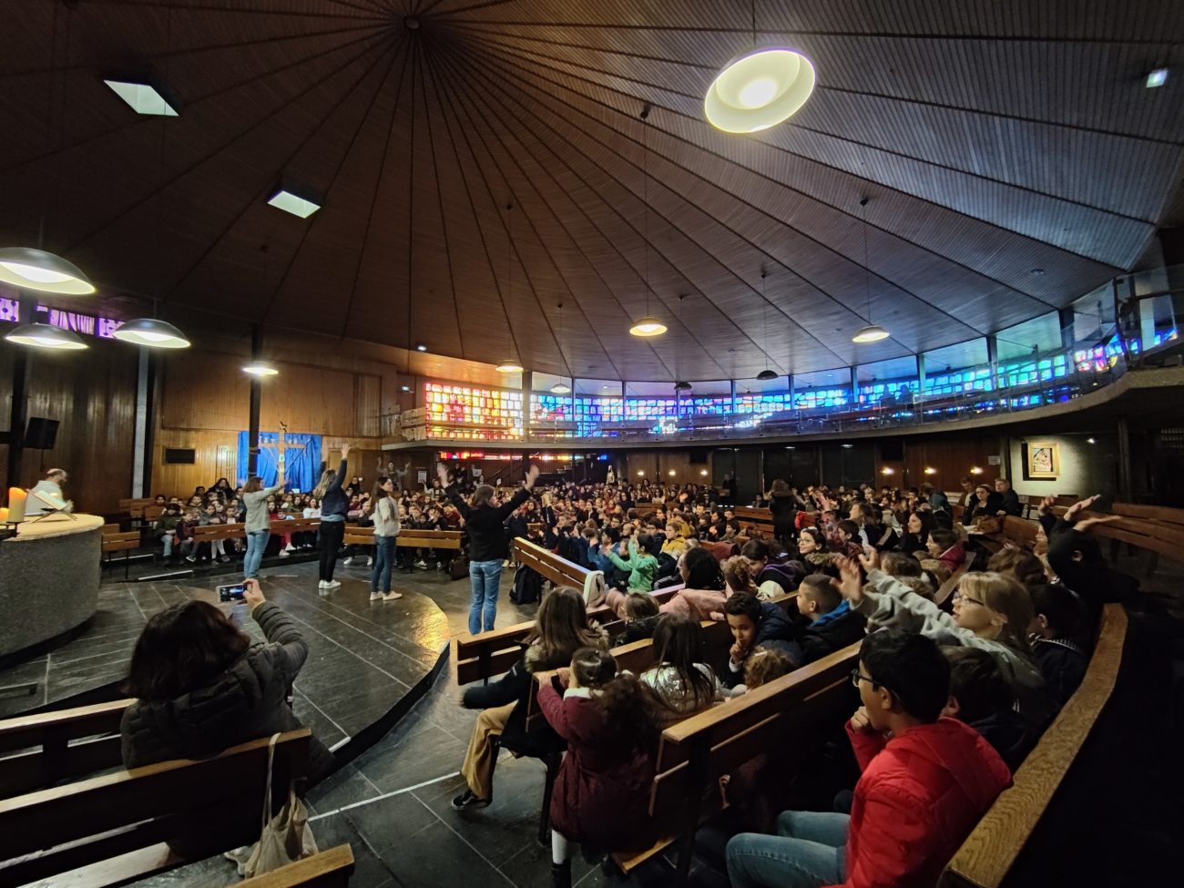 Célébration du Vendredi Saint et repas solidaire à Saint Jean XXIII