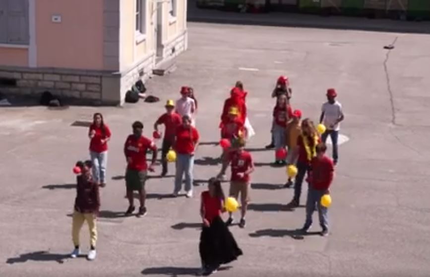 Flash Mob 2025